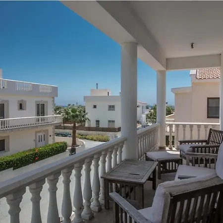 Carilisto Villas Big 4 Bedrooms In Center Of Ayia Napa Exterior photo