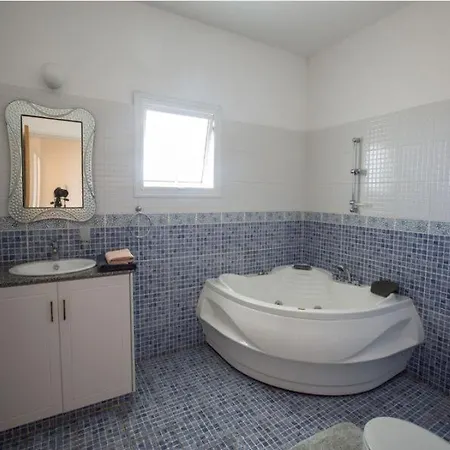 Carilisto Villas Big 4 Bedrooms In Center Of Ayia Napa Exterior photo