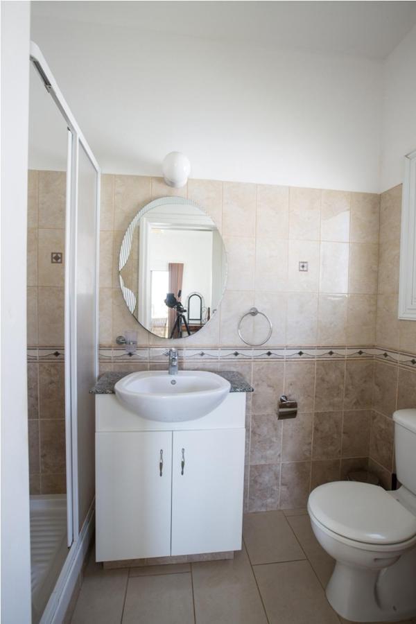 Villa Carilisto Big 4 Bedrooms In Center Of Agia Napa